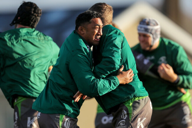 Bundee Aki