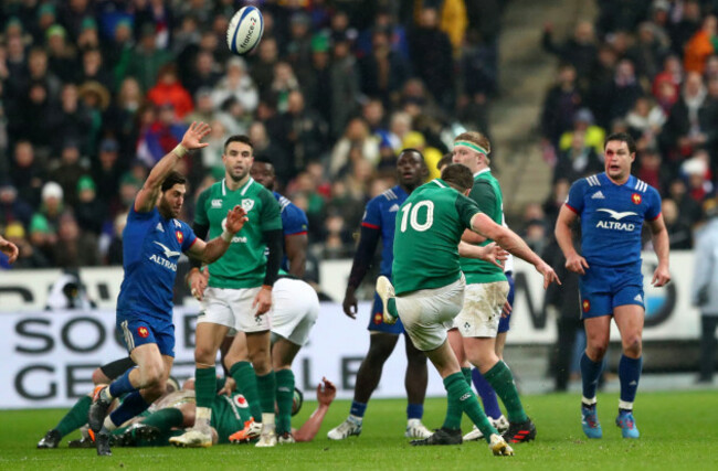 Johnny Sexton kicks the winning drop goal