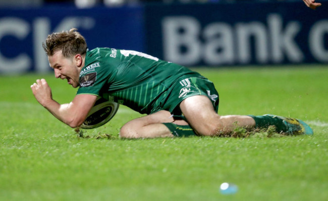 Jack Carty scores a try