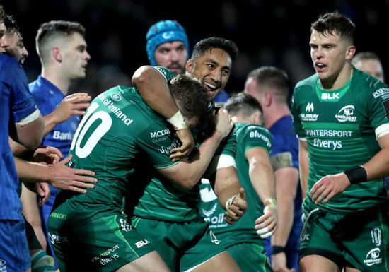 Jack Carty celebrates his try with Bundee Aki