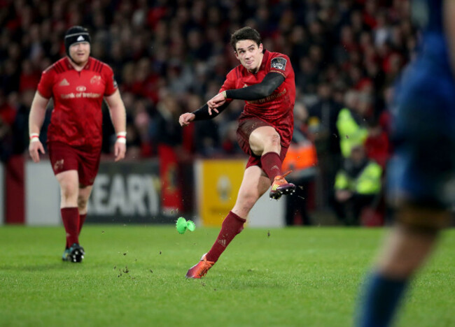 Joey Carbery kicks at goal