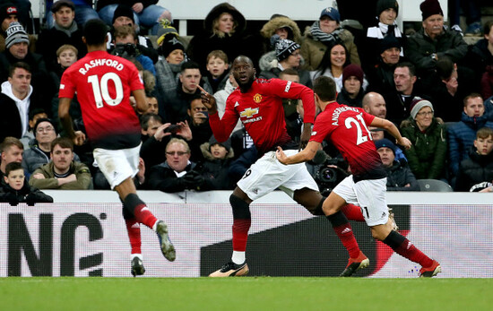 Newcastle United v Manchester United - Premier League - St James' Park