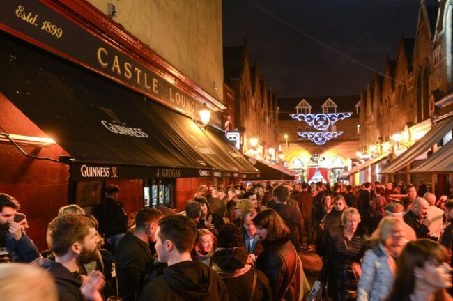 Ireland: The Twelve Pubs of Christmas in Dublin