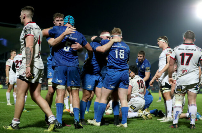 Leinster celebrate a penalty try