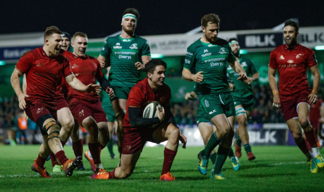 Joey Carbery celebrates scoring his sides fourth try