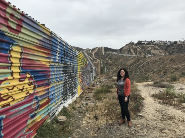 THE WALL USA MEXICO Sile at the border 2 - Copy