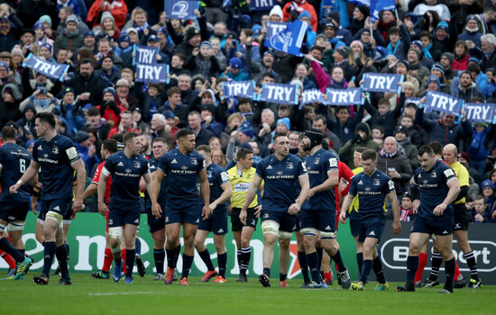 Jack Conan after scoring his try with James Ryan, Rory O'Loughlin, Adam Byrne, Luke McGrath and Cian Healy