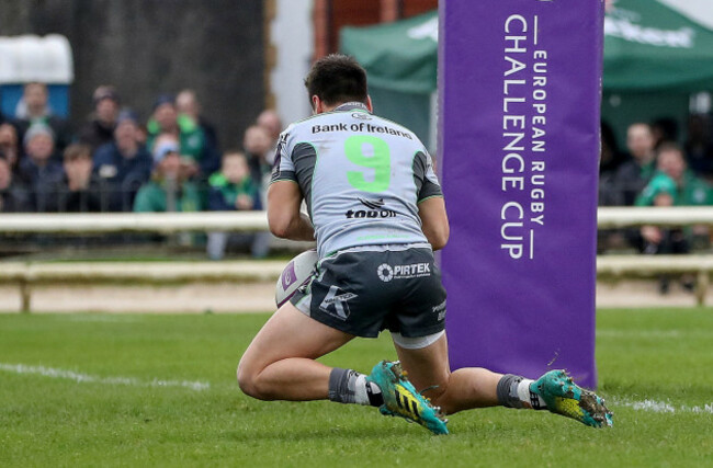 James Mitchell scores a try