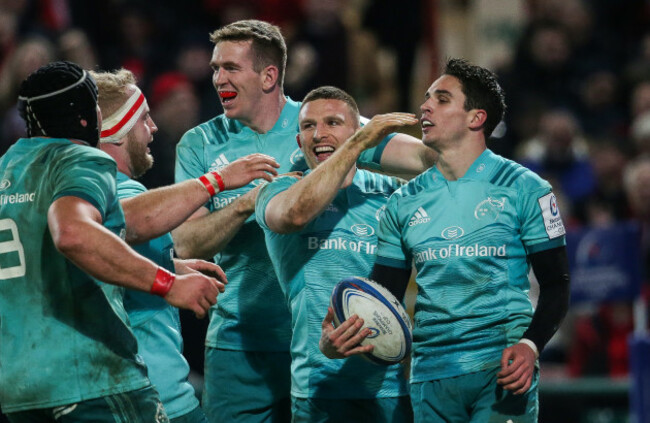 Joey Carbery celebrates scoring a try with Jeremy Loughman, Chris Farrell and Andrew Conway