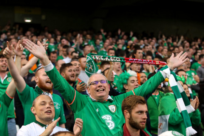 Ireland fans ahead of the game