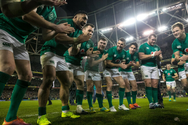 Bundee Aki, Cian Healy, Luke McGrath, Rob Kearney, Joey Carbery, Jack McGrath and Kieran Marmion celebrate after the game