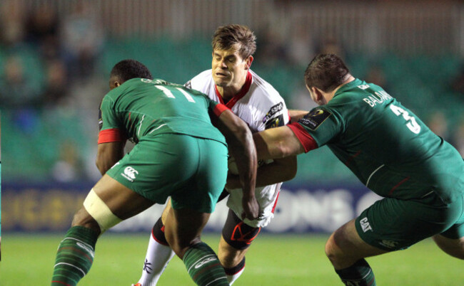 Louis Ludik tackled by Vereniki Geoneva and Fraser Balmain