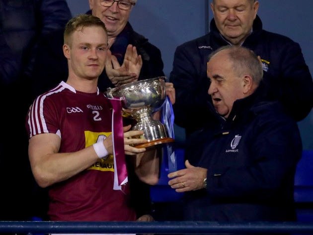 Killian Daly lifts the trophy