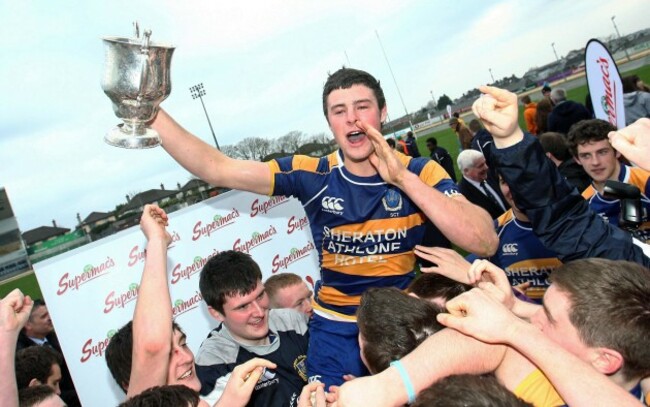 Robbie Henshaw celebrates with the cup