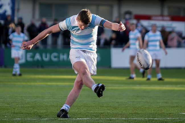 Tom Gavin kicks a conversion