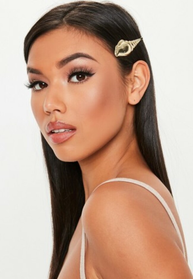 gold-look-shell-hair-slide