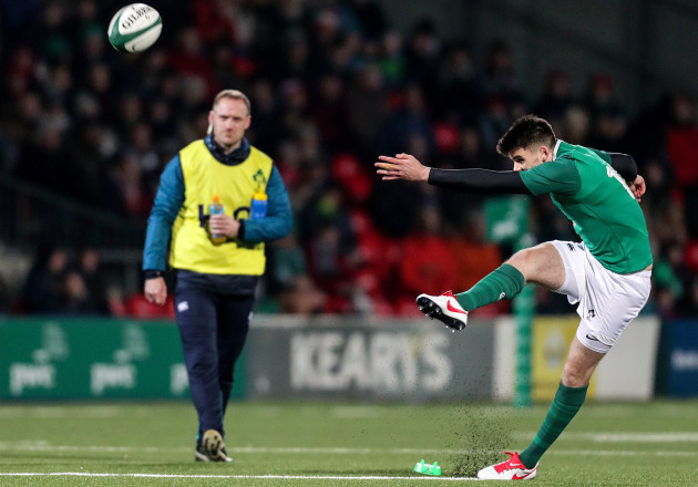 Harry Byrne kicks a penalty