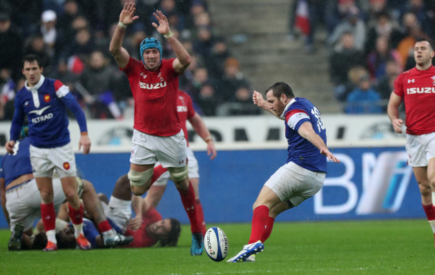 France’s Camille Lopez tries to drop a goal despite Wales Justin Tipuric