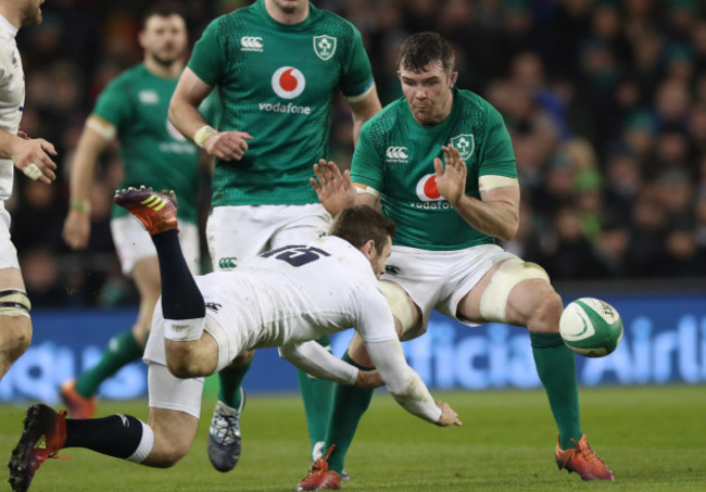 England's Elliot Daly and Ireland’s Peter O'Mahony