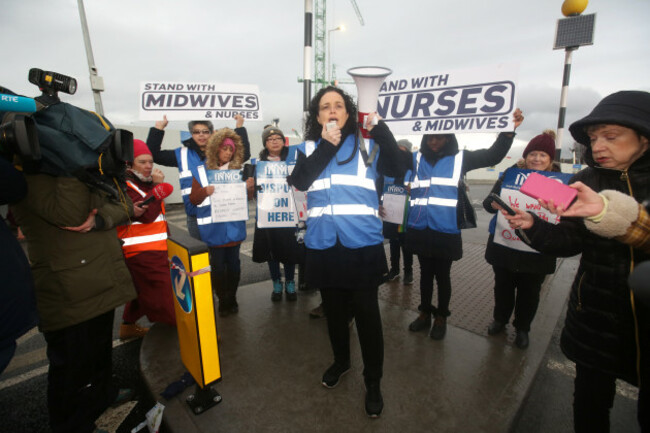 1531 Nurses strike_90563471