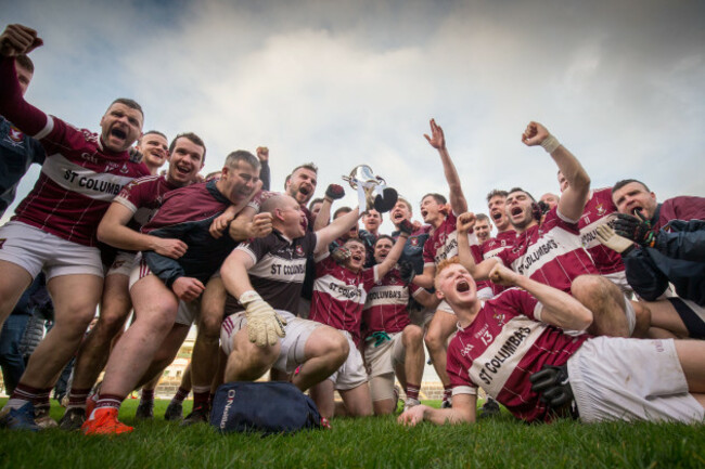 Mullinalaghta celebrate with the trophy after the game