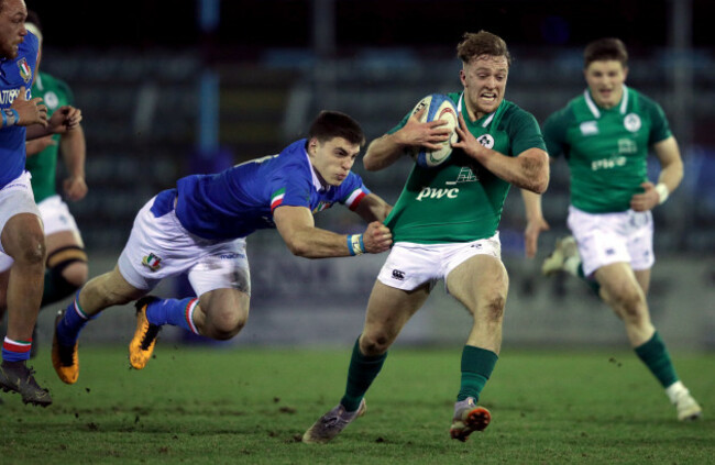 Liam Turner tackled by Edoardo Mastandrea