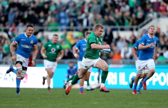 Keith Earls makes a break