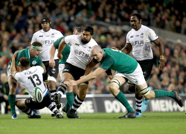 Devin Toner blocks Campese Maafu