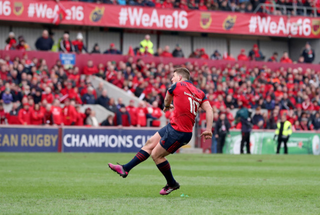 Ian Keatley kicks the winning conversion