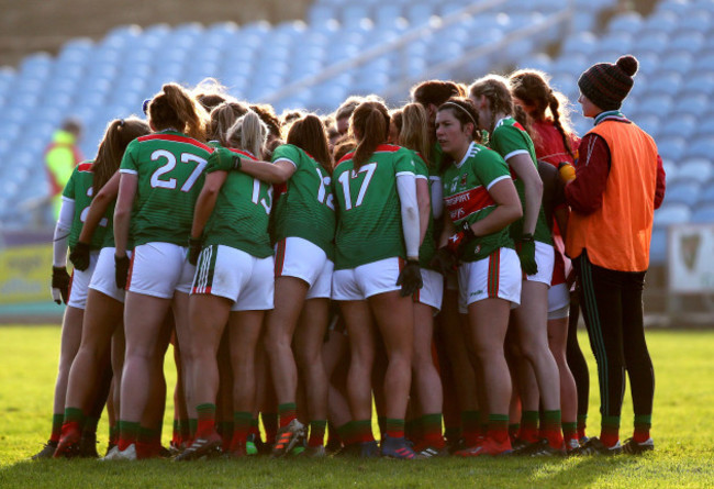 The Mayo team huddle