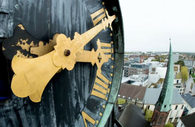 Time change - Lambertikirche in Oldenburg
