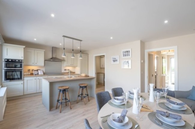 MWJkMTU1OGQzNjUxN2JjZTc4MWE2YTcwYzg1YWIxODc4bLvh_GST0Q8vn8zbQWWFaHR0cDovL3MzLWV1LXdlc3QtMS5hbWF6b25hd3MuY29tL21lZGlhbWFzdGVyLXMzZXUvZi80L2Y0NjI4ZWE3OTUxZjc5ZjU5MDllZDFhNGEyZGVlNjE3LmpwZ3x8fDcwMGx8fHx8fHx8