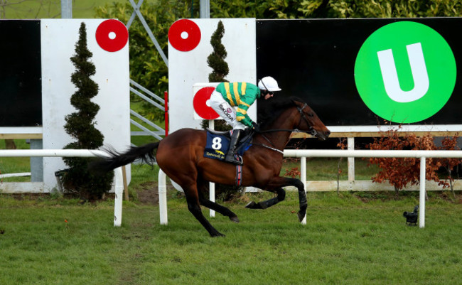 Mark Walsh onboard Sir Erec  comes home to win