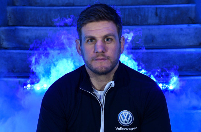 Former International Chris Henry teams up with Volkswagen, a proud partner of Irish Rugby, ahead of Ireland vs France #ReadyForMore.