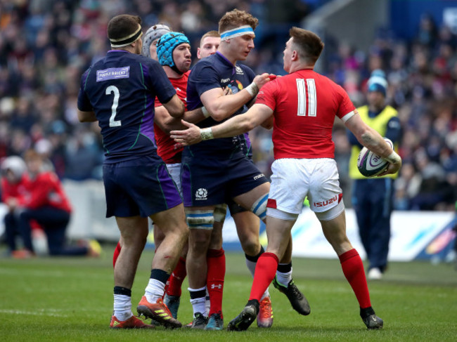 Tempers flair between Jamie Ritchie and Josh Adams