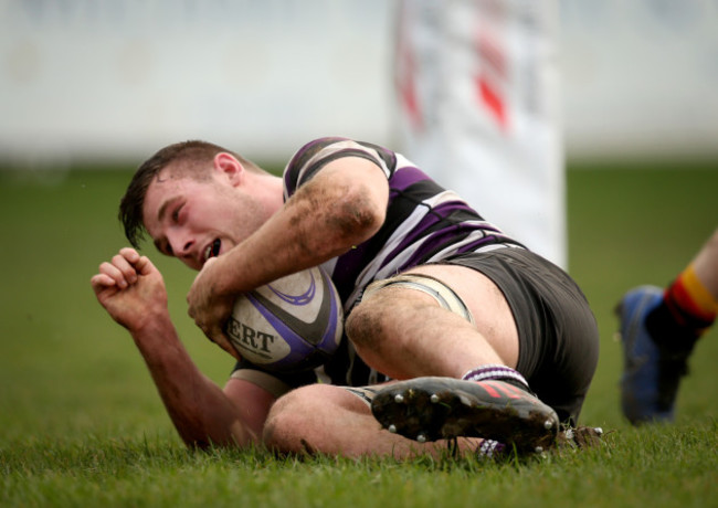 Stephen Caffrey scores a try