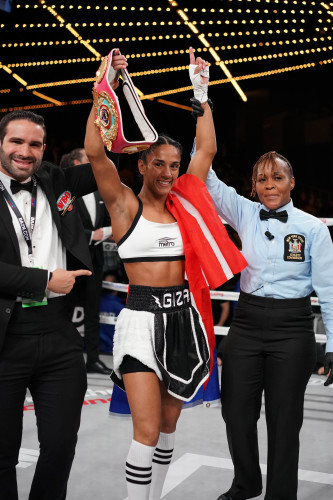 Boxing 2019 - Amanda Serrano Defeats Eva Voraberger by 1st Round KO