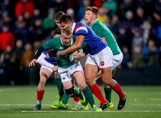 Craig Casey is tackled by Arthur Vincent