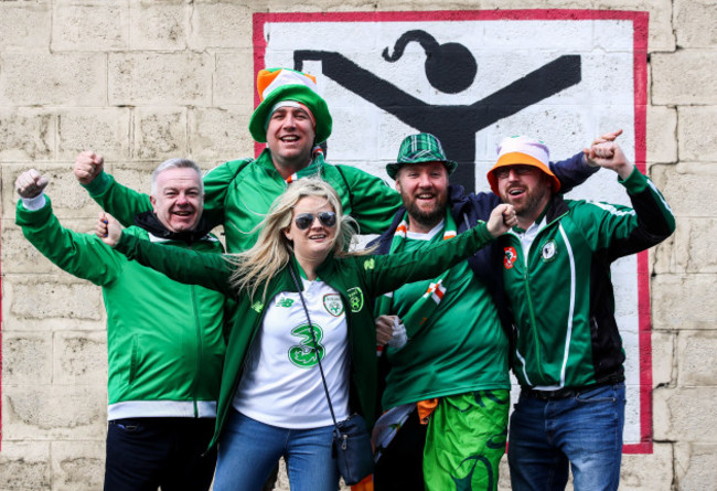 Ireland fans ahead of the game