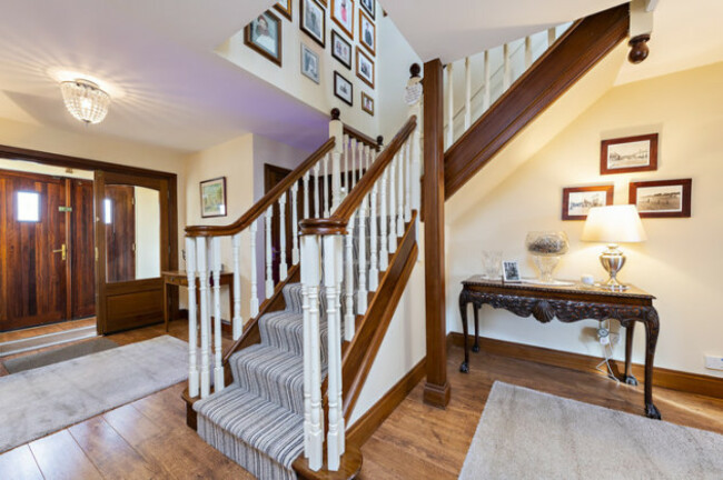 NjUyNjIwNzYyMTViMTE5ODYyNWQwZmMxYzgzNjY0MjcyJ-oHsKMI4AMPYyedc4KaaHR0cDovL3MzLWV1LXdlc3QtMS5hbWF6b25hd3MuY29tL21lZGlhbWFzdGVyLXMzZXUvZC84L2Q4MThlNTdkYmE1YWJmY2NiM2U0NWEwN2RmNzU5MTBmLmpwZ3x8fDcwMGx8fHx8fHx8