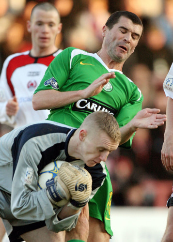 Roy Keane of Celtic tackles Clyde's Peter Cherrie