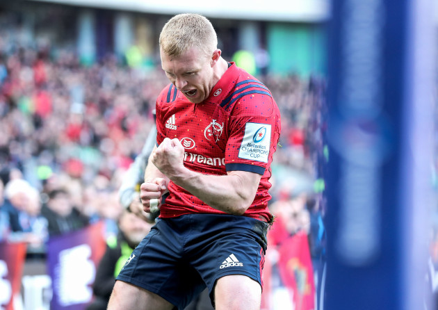 Keith Earls celebrates his try