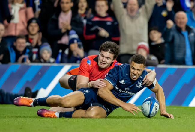 Adam Byrne scores their second try despite Jacob Stockdale