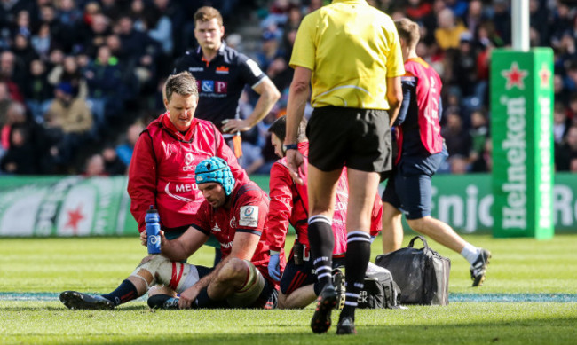 Tadhg Beirne receives treatment