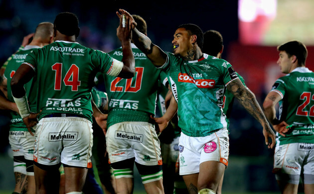 Ratuva Tavuyara celebrates scoring a late try with Monty Ioane