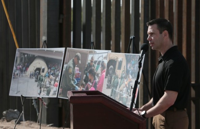 Asylum seekers held beneath the Paso del Norte International Bridge