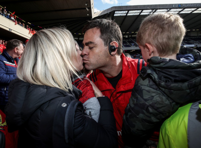 Johann van Graan celebrates winning with his wife Melissa and son Wyatt