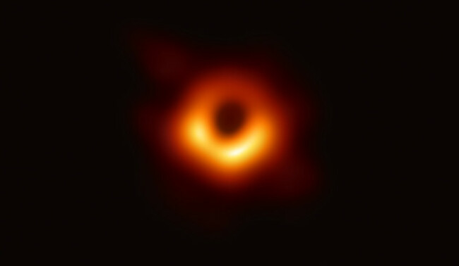 CHINA-SHANGHAI-EHT-FIRST IMAGE OF A BLACK HOLE (CN)