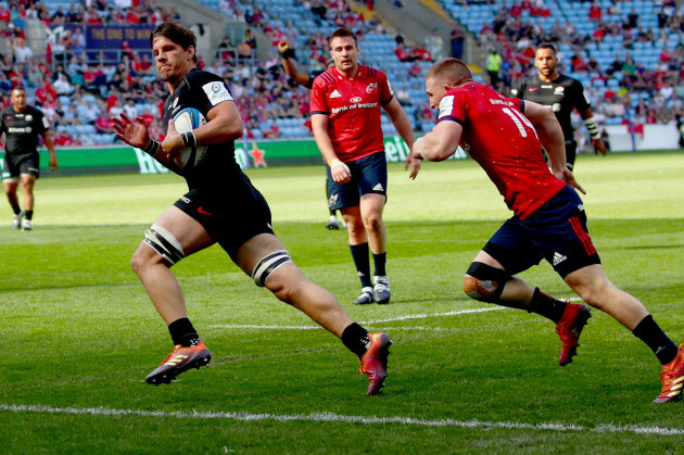 Mike Rhodes scores his sides opening try despite Andrew Conway