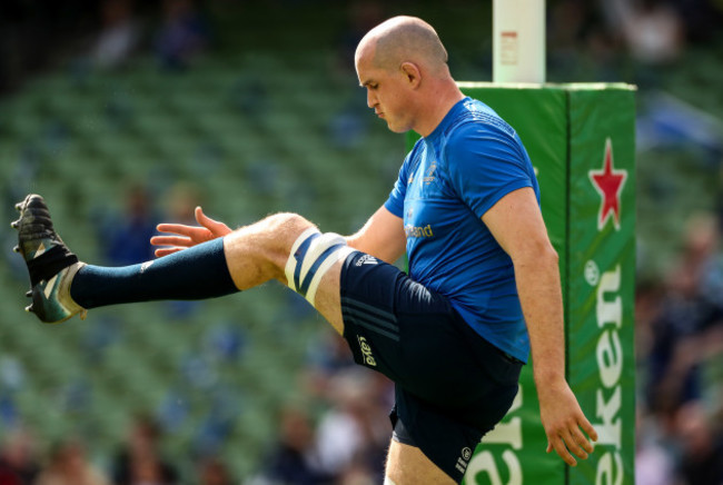 Devin Toner during the warm up